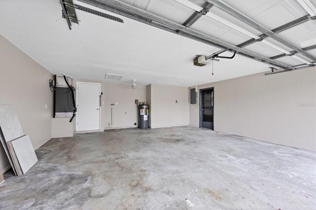 Building Photo - 880 Queen Rd