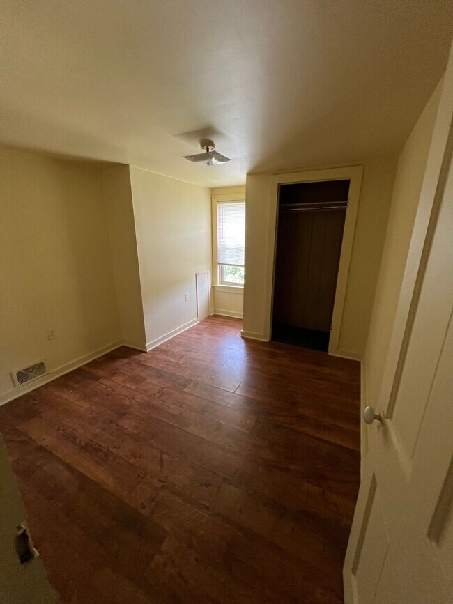 Building Photo - 2 bedroom 1.5 bathroom home in Carlisle PA!