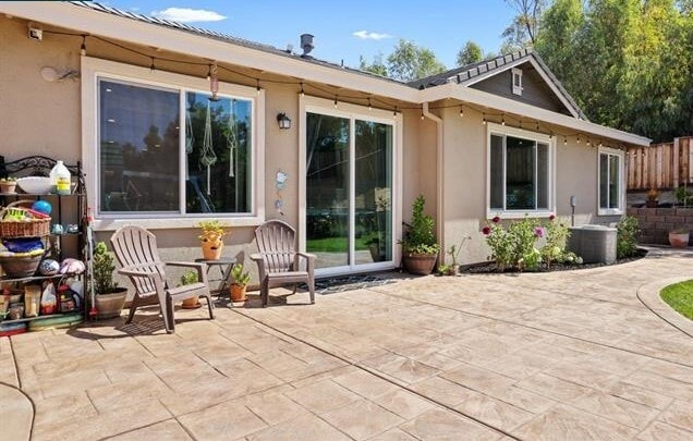 Building Photo - 39 Pato Ln