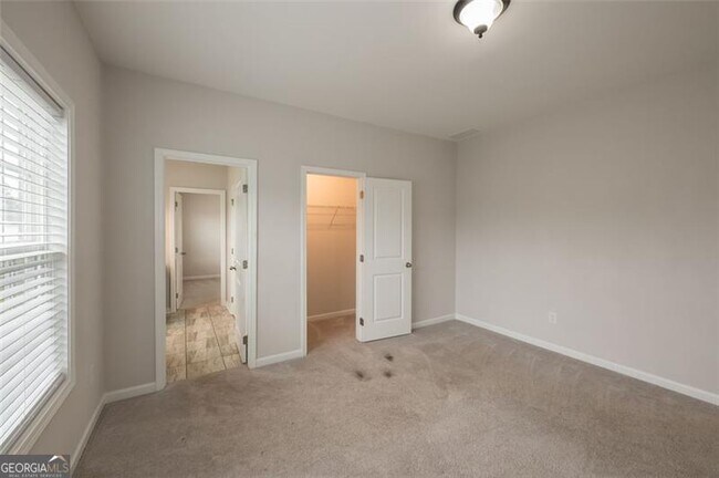 Building Photo - 508 Blackberry Ln