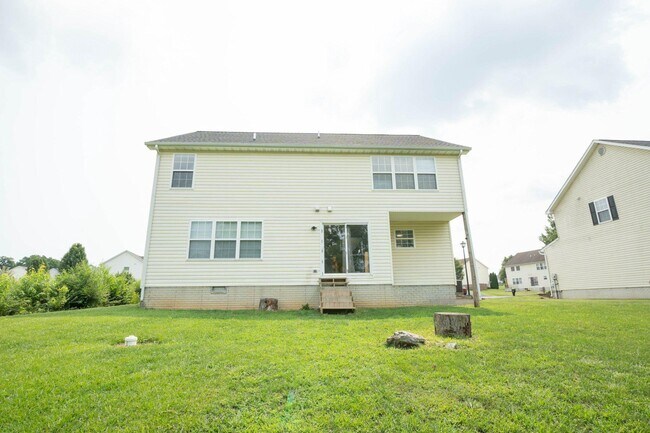 Building Photo - 510 N Teal Rd