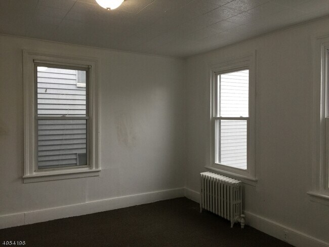 Building Photo - 40 Greenville Ave