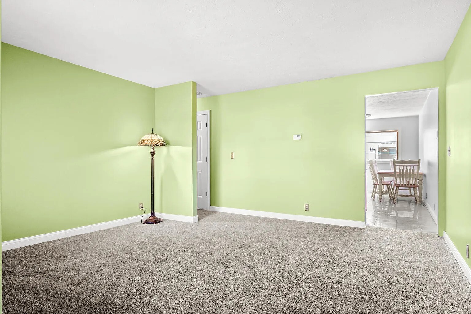 Living room - 501 E Cherry St