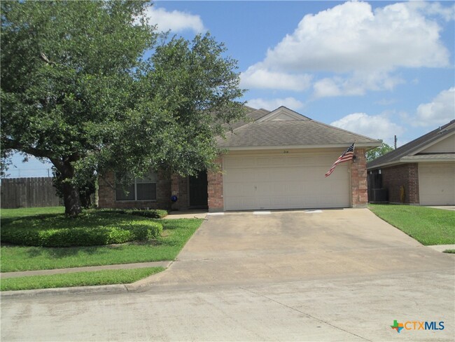 Primary Photo - 214 Gemini Ct