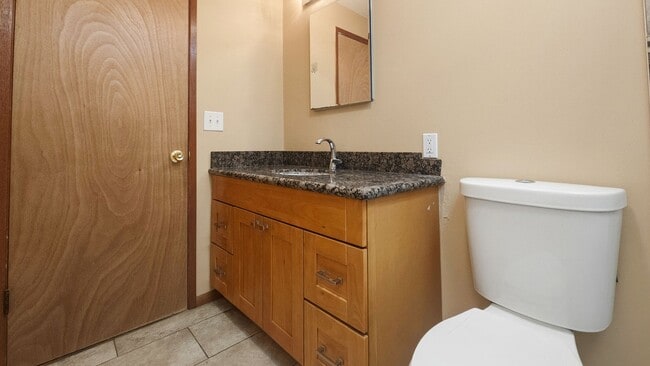 Building Photo - Beautifully Remodeled Bellevue Home in Prime Location