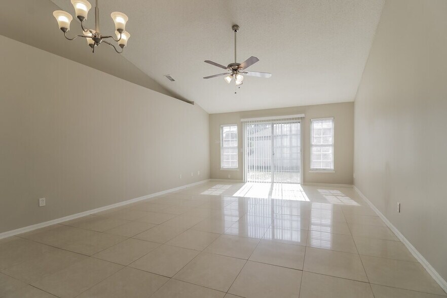 Building Photo - 2459 Parsons Pond Cir