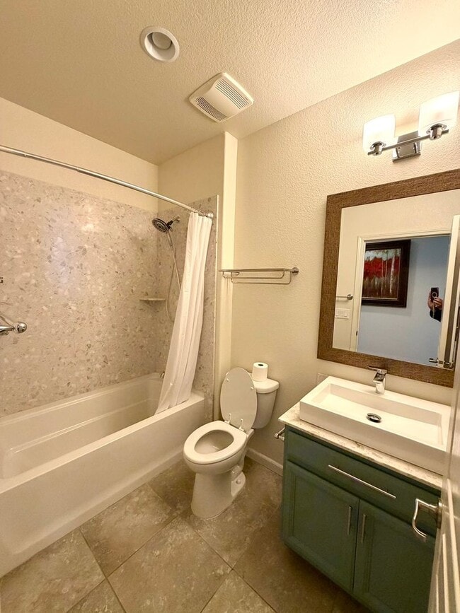 Building Photo - 1360 Wakefield Trail