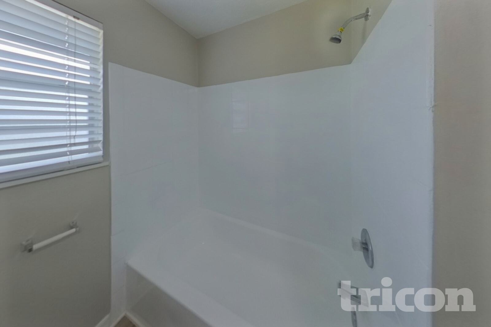 Building Photo - 671 Custer Cir