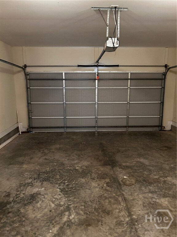 Building Photo - 156 Chapel Lake S