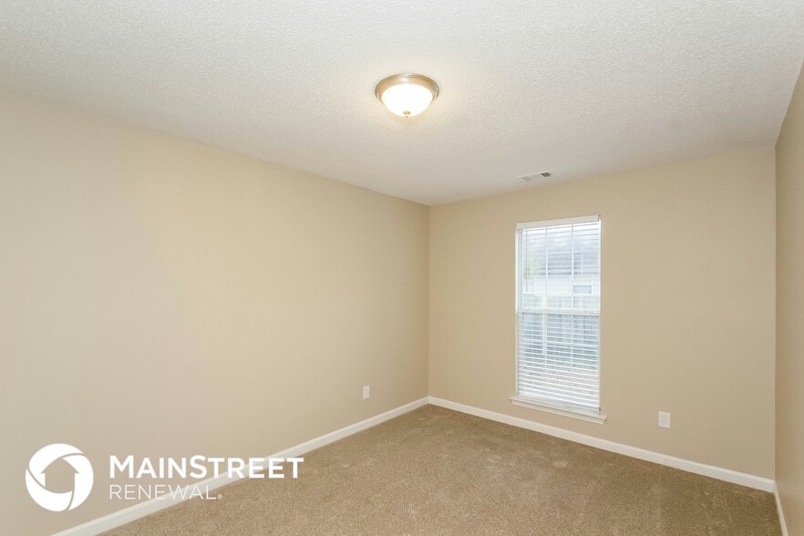 Building Photo - 5736 Eagles Feather Ln