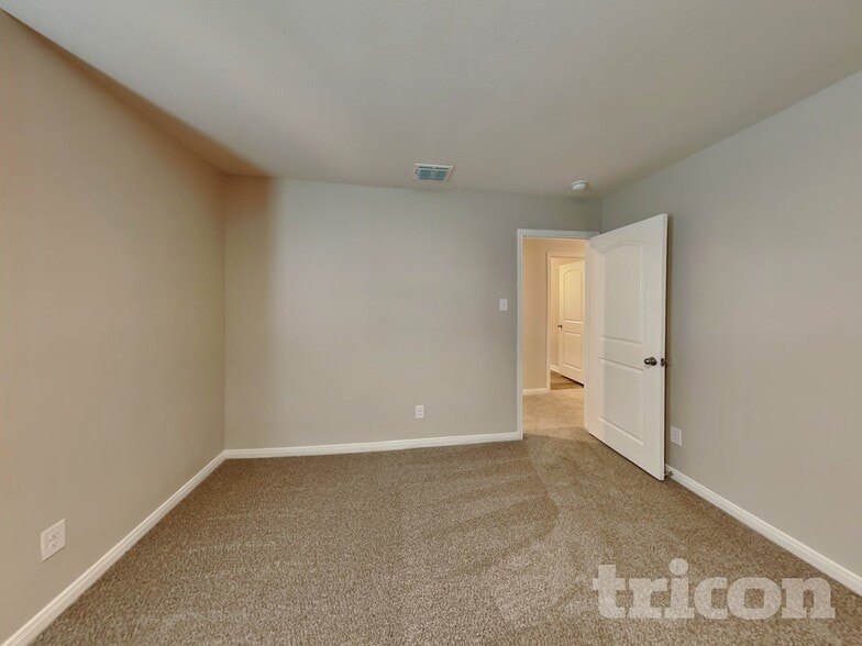 Building Photo - 3022 Citron Garden