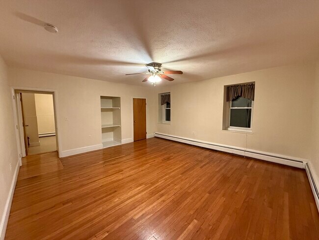 Building Photo - 7 Mt Vernon St