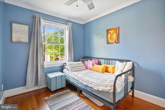 Building Photo - 821 Church St