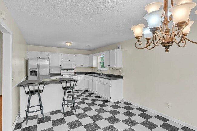 Building Photo - 295 Riggs Rd