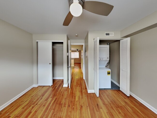 Building Photo - Lantern Square Apartments-B5