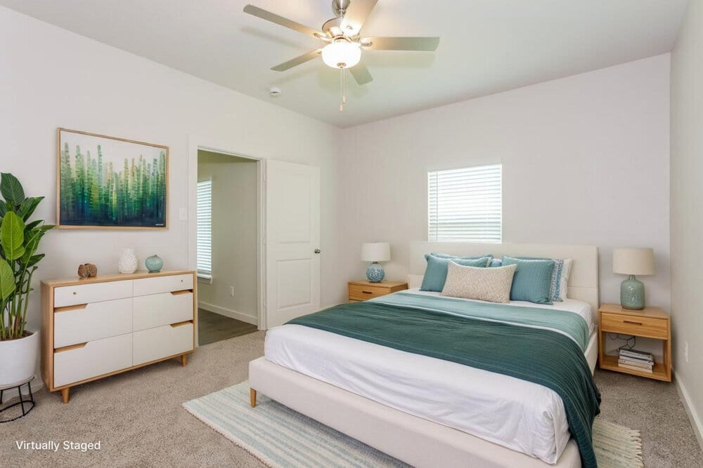 Building Photo - 1540 Woodwinds Dr