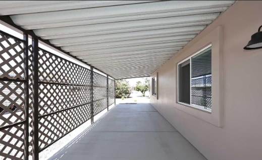 Building Photo - 9111 E Olive Ln N