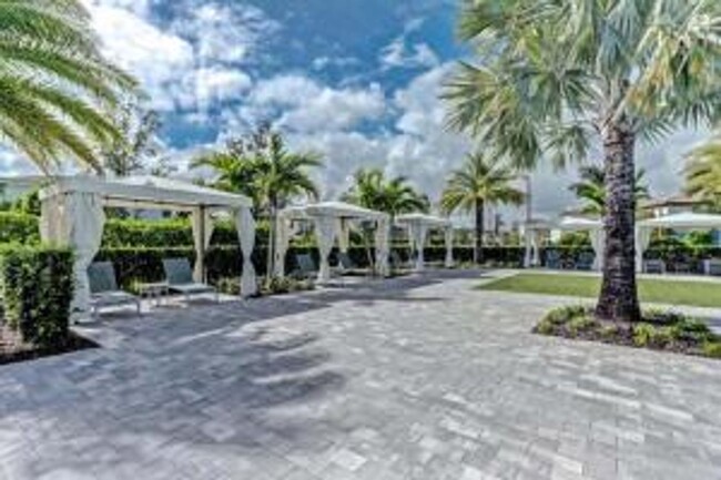 Building Photo - 255 Beckman Terrace #0, Palm Beach Gardens...