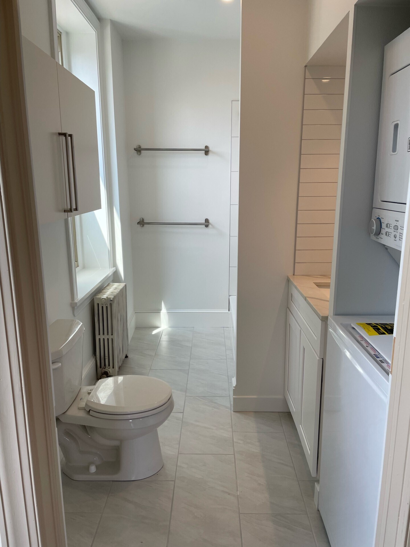 bathroom - 3549 Sunnyside Ave