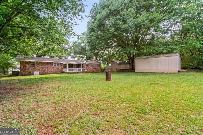 Building Photo - 39 Jim Ln SE