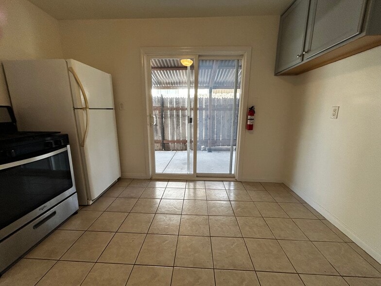 Building Photo - 3322-24 Clairemont Mesa Blvd