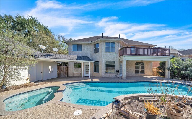 Building Photo - 1423 Meadow Lakes Dr