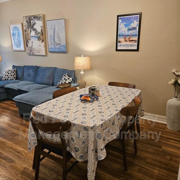 Building Photo - 4219 Bellasol Cir