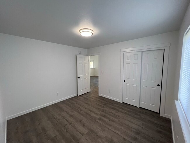 Building Photo - Beautiful 3 bed 2 bath home in the Haven Cove Subd just off Cherry Ln and N Ten Mile Rd