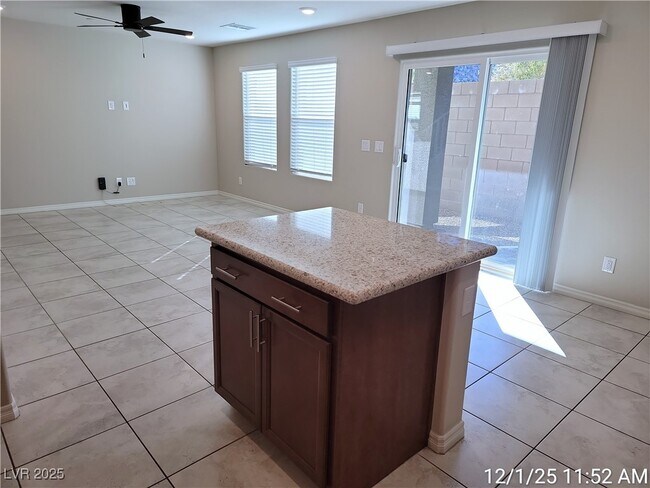 Building Photo - 279 Rain Quail Wy