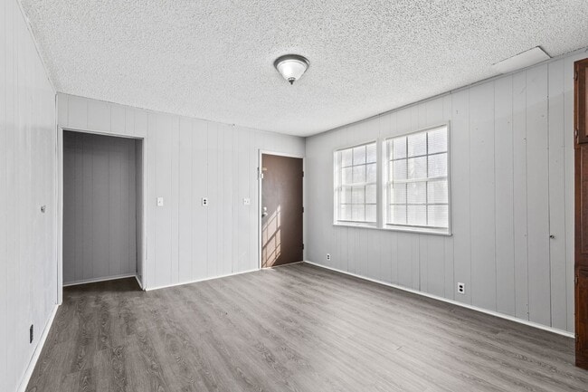 Building Photo - Blissful in Burleson ISD