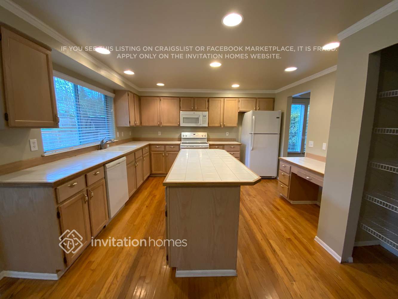 Building Photo - 5802 65th Ave W