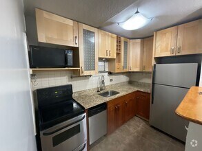 Building Photo - Spacious RiverPark 1 bedroom located near ...