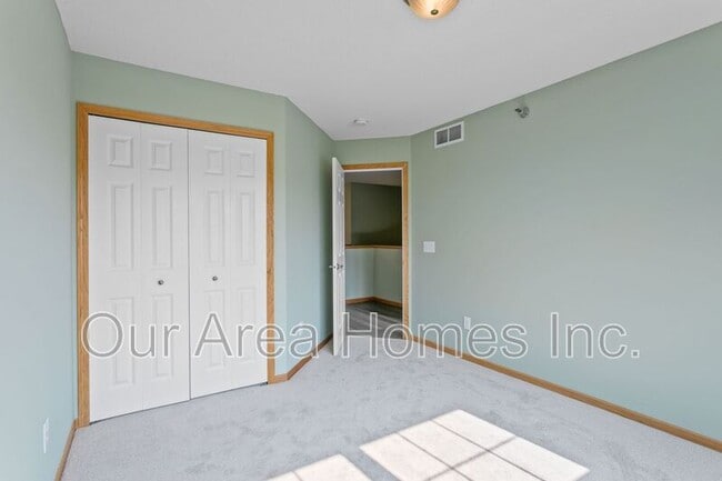 Building Photo - 11322 Aberdeen Cir NE