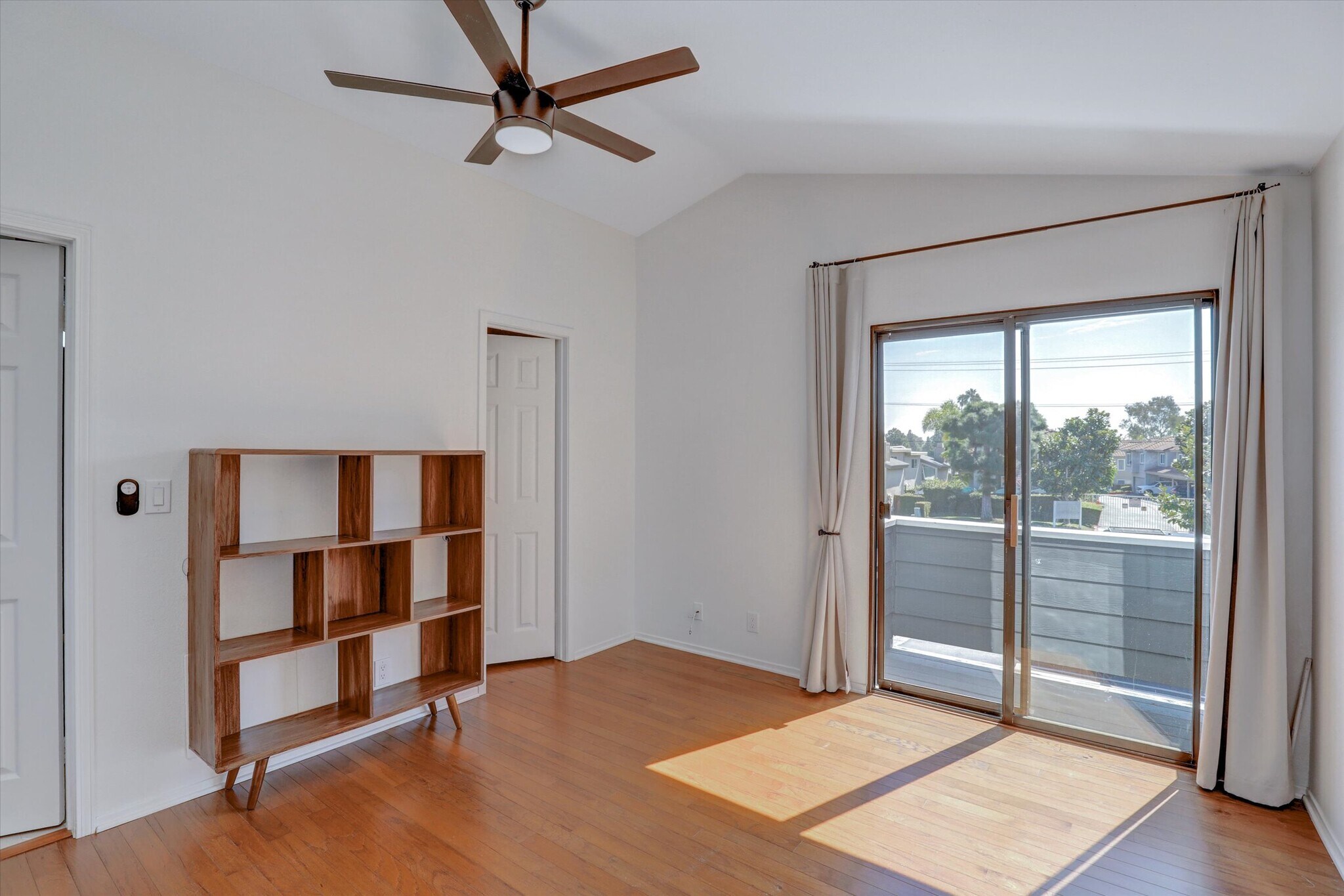 Building Photo - 2191 Canyon Dr