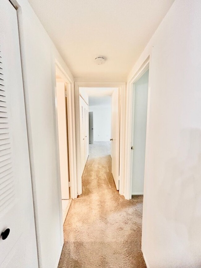 Building Photo - Welcome to your hidden Oasis!