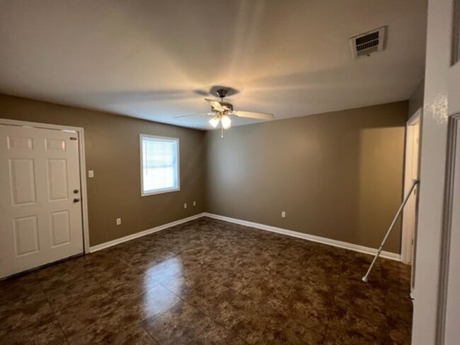 Building Photo - 4334 Eileen St