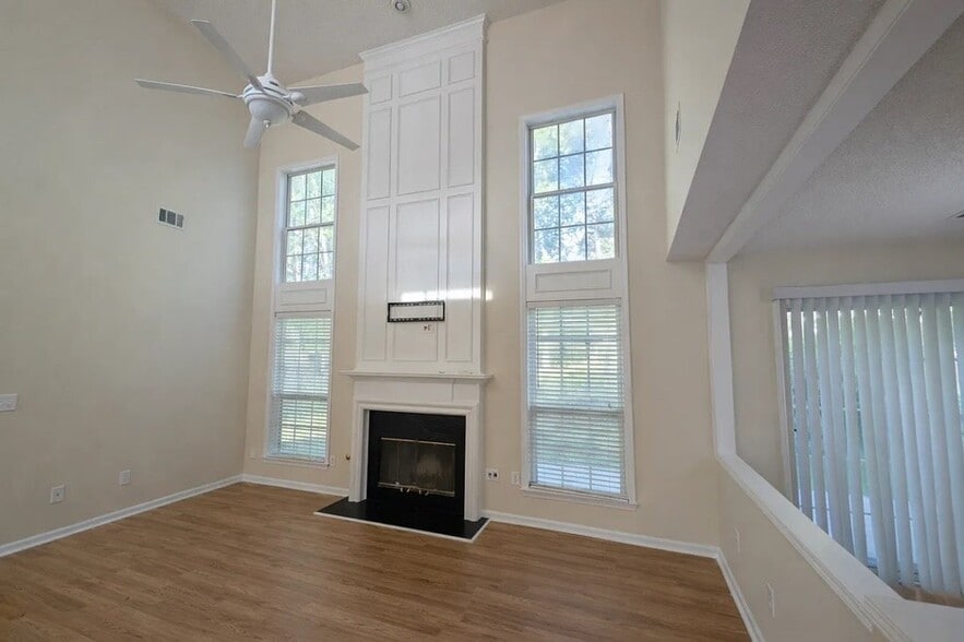 Building Photo - 2648 Morgan Lake Dr NE