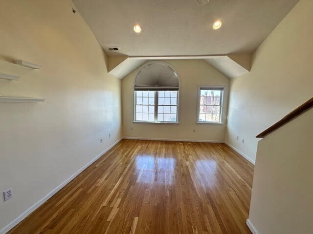 Building Photo - 47 Alder St