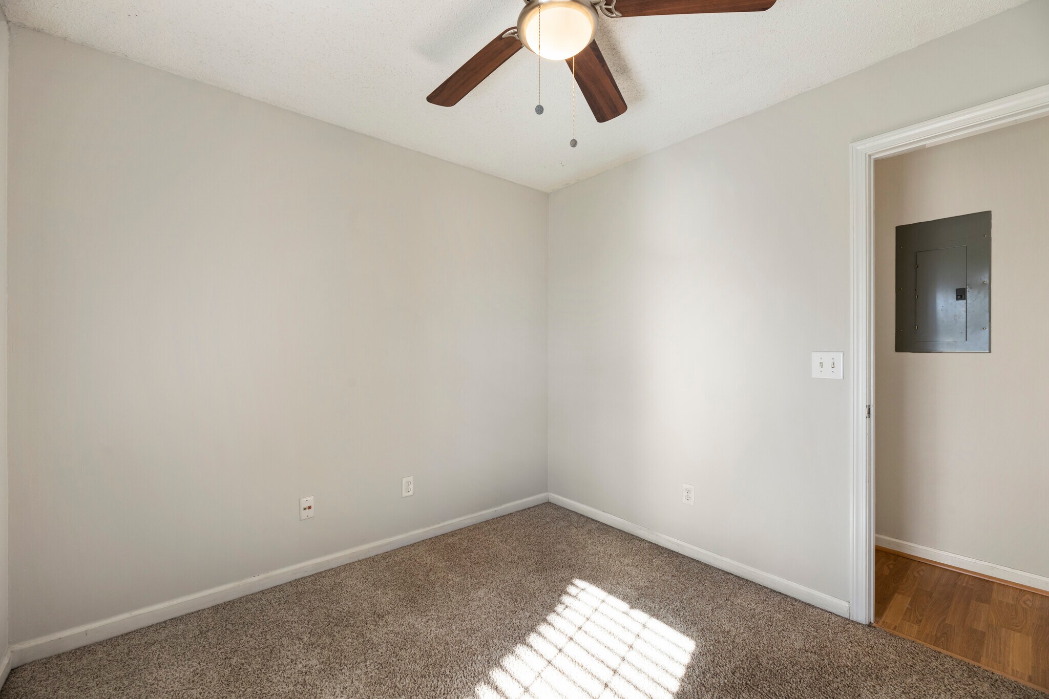 Building Photo - 6605 Overton Cir