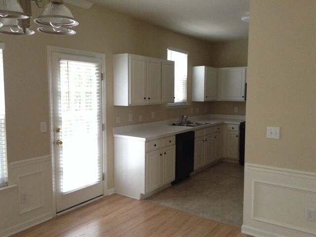 Building Photo - 3346 Cherrybrook Dr