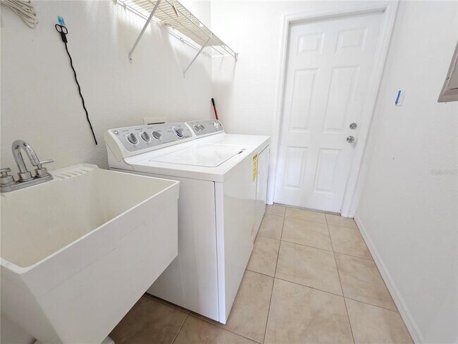 Building Photo - 70 N McCall Rd