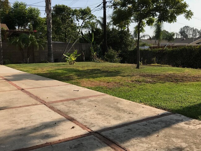 Building Photo - 169 Cathy Dr