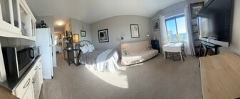 Building Photo - 309 Yoakum Pkwy