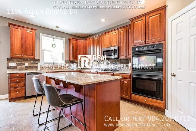 Building Photo - 1104 Alden Bridge Dr