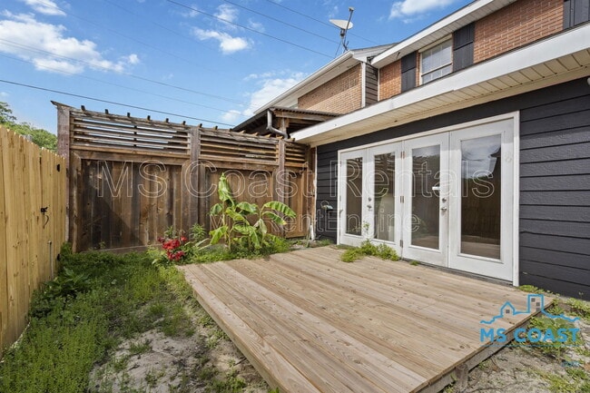 Building Photo - 387 Debuys Rd
