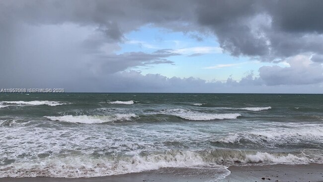 Building Photo - 3180 S Ocean Dr