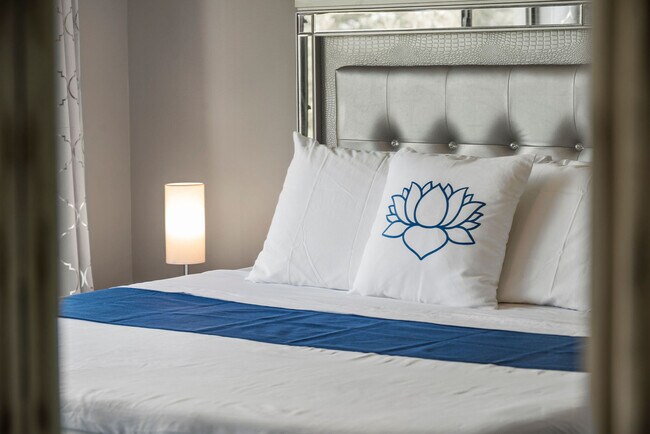 Building Photo - 1054 Lotus Cove Ct