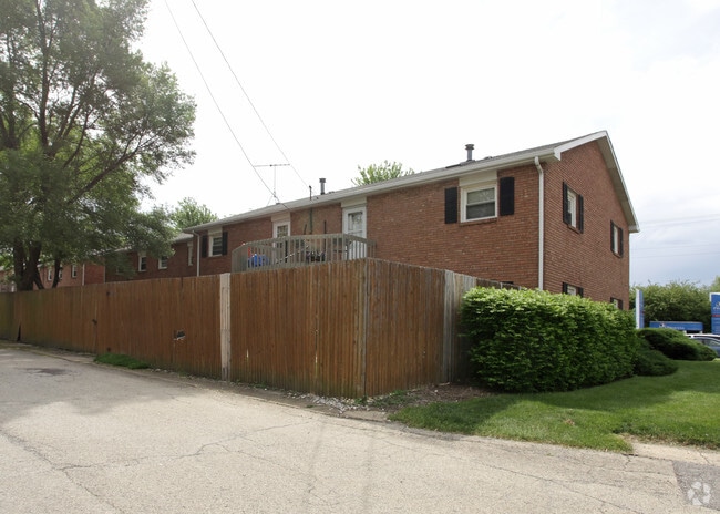 Primary Photo - Glenwood Apartments
