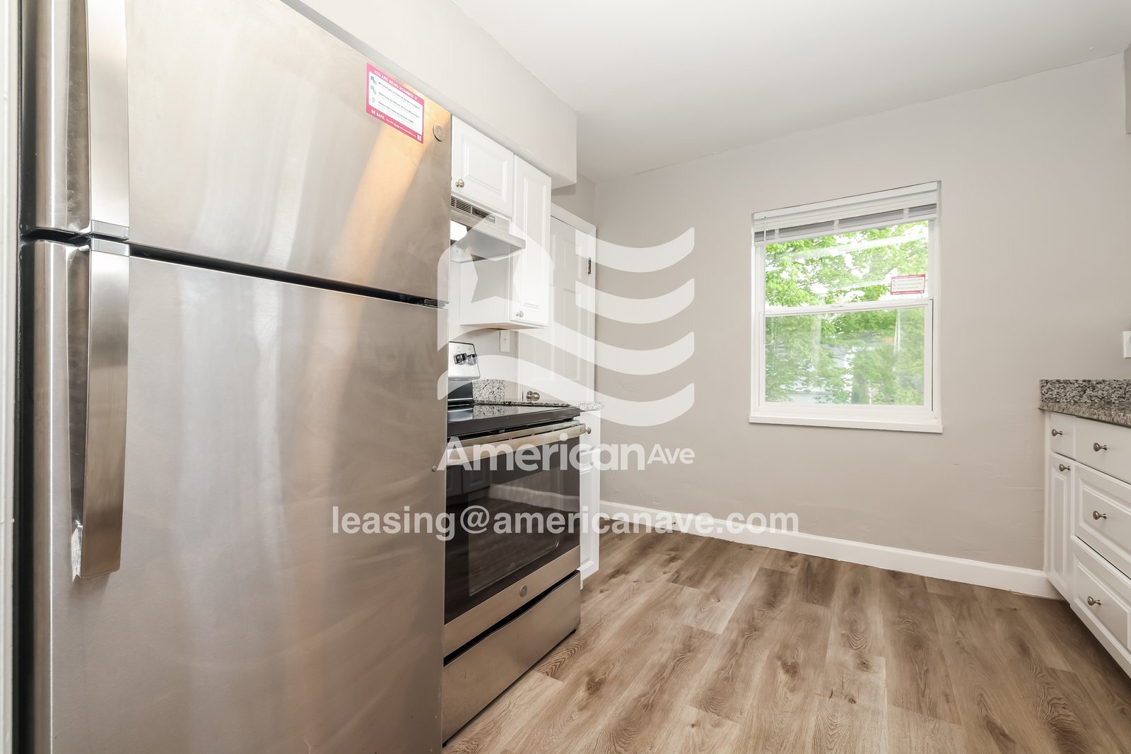 Building Photo - 1818 Parkhill Dr