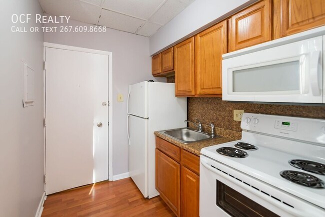 Building Photo - One Bedroom Washington Square West Apartment